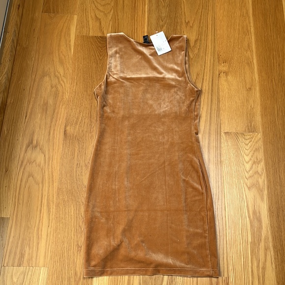 NWT Forever 21 Dress Size Small - Picture 5 of 5
